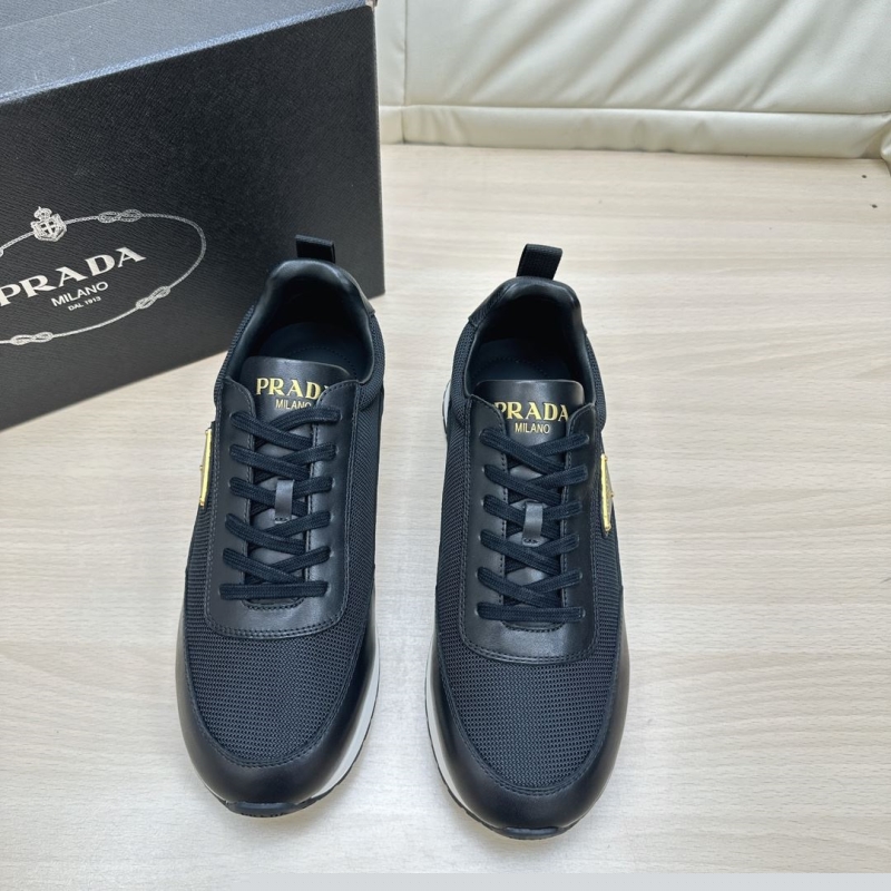 Pra*a casual shoes